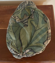 Load image into Gallery viewer, Mossy Oak Full Foliage Short Bill Hat