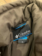 Load image into Gallery viewer, Columbia Insulated coat