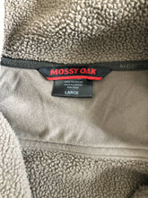 Load image into Gallery viewer, Mossy Oak Jacket