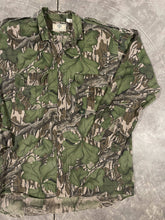 Load image into Gallery viewer, 90’s Mossy Oak Full Foliage Button Down Shirt (XL) 🇺🇸