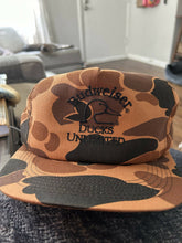 Load image into Gallery viewer, 1993 Budweiser Ducks Unlimited SnapBack