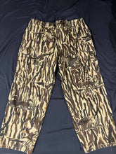 Load image into Gallery viewer, Rattlers Ducks Unlimited Pants