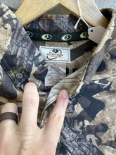Load image into Gallery viewer, Vintage Mossy Oak Forest Floor Button Up (XL)