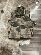 Load image into Gallery viewer, CABELAS Outfitter Camo Wooltimate Vest XL