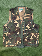 Load image into Gallery viewer, Vintage Game Winner Sportswear Camo Shooting Vest with Game Pouch XL