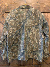 Load image into Gallery viewer, Mossy Oak Treestand 3 Pocket Jacket