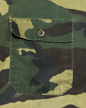 Load image into Gallery viewer, Vintage Camo Field Jacket