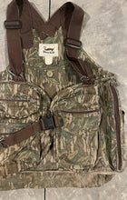 Load image into Gallery viewer, 90’s Duxbak Mossy Oak Greenleaf Strap Vest (XL) 🇺🇸