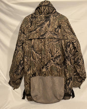 Load image into Gallery viewer, Mossy Oak Treestand Columbia Jacket (L)