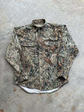 Load image into Gallery viewer, Russell Mossy Oak Duck Blind Camo Button Up (M)