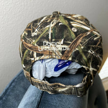 Load image into Gallery viewer, Ducks unlimited Camo hat