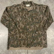 Load image into Gallery viewer, 90’s Mossy Oak Greenleaf Button Down Shirt (XL) 🇺🇸