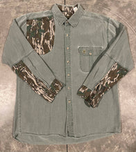 Load image into Gallery viewer, 90’s Mossy Oak Companions Greenleaf Button Down (XL)🇺🇸