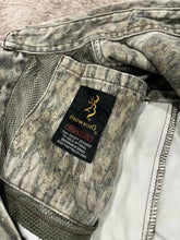 Load image into Gallery viewer, Browning Mossy Oak Bottomland Button up Shirt Large