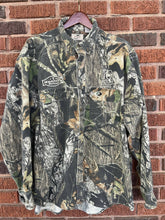 Load image into Gallery viewer, DU Mossy Oak Hunter's Refuge Shirt Adult Size XL