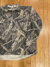 Load image into Gallery viewer, Vintage Mossy Oak Shadow Branch Button Up(XL/XXL)