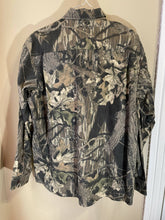 Load image into Gallery viewer, NWA NWTF Button-Up Shirt (M)