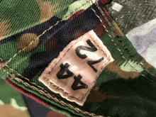 Load image into Gallery viewer, 1986 Swiss Army Camouflage Alpenflage M83 Combat Cargo Pants
