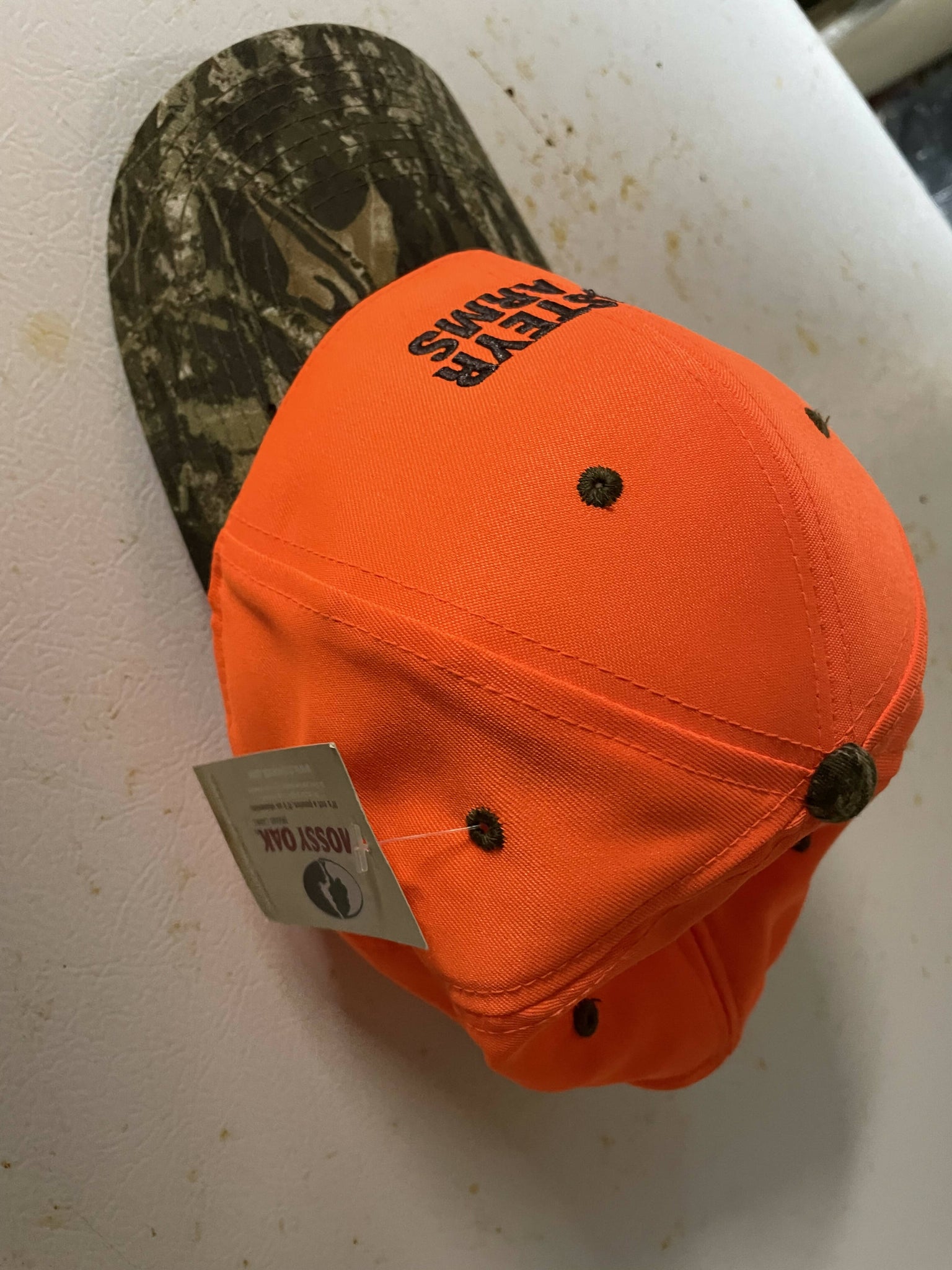 Steyr Arms Camo / Orange Hat – Camoretro