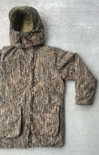 Load image into Gallery viewer, Duxbak Original Mossy Oak Bottomland Jacket (M)🇺🇸