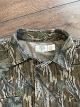 Load image into Gallery viewer, 90’s Vintage Mossy Oak Treestand Camo 3-Pocket Jacket (XL) 🇺🇸