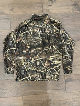 Load image into Gallery viewer, Realtree Max-4 Long Sleeve Shirts (L)