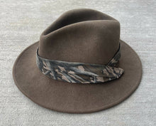 Load image into Gallery viewer, Haas Outdoors Mossy Oak Treestand Felt Fedora Hat (L) 🇺🇸