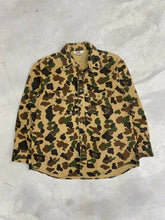 Load image into Gallery viewer, Vintage Duxbak Duck Camo Chamois Shirt (XL)🇺🇸