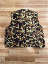 Load image into Gallery viewer, Gamehide Hunting Vest in Duck Camo