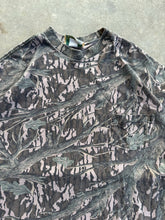 Load image into Gallery viewer, Vintage Mossy Oak Treestand Longsleeve T-Shirt (XL)