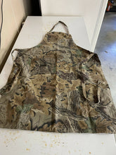 Load image into Gallery viewer, Liberty Realtree Camo Apron