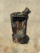 Load image into Gallery viewer, Vintage Mossy Oak Treestand Camo Quiver