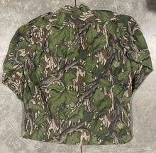 Load image into Gallery viewer, 90’s Mossy Oak Full Foliage Button Down Shirt (XL) 🇺🇸