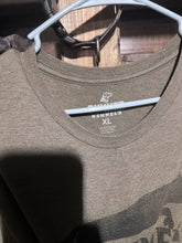 Load image into Gallery viewer, Gunner Kennels t-shirt XL