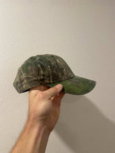 Load image into Gallery viewer, Vintage Mossy Oak Shadowleaf Camo Snapback