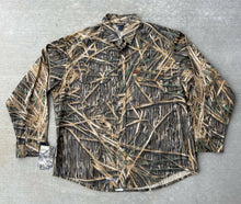 Load image into Gallery viewer, Woolrich Mossy Oak Shadow Grass (2nd Gen) Chamois Button Down (XL)