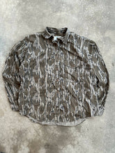 Load image into Gallery viewer, Vintage Mossy Oak Bottomland Women’s Button Up (L)