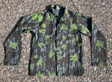 Load image into Gallery viewer, Trebark Green Leaf Camo Jacket (M)🇺🇸