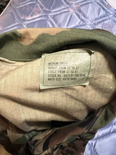 Load image into Gallery viewer, Woodland Camo 4 pocket jacket