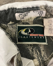 Load image into Gallery viewer, Vintage NASCAR REMINGTON RACING Polaris / Stren Team Crew Shop Shirt LARGE