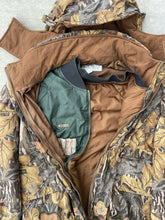 Load image into Gallery viewer, 90’s Columbia Mossy Oak Fall Foliage Omni Tech 3-in-1 Coat w/ Liner (L)