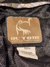 Load image into Gallery viewer, Ol Tom Mossy Oak Turkey Vest