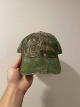 Load image into Gallery viewer, Vintage Mossy Oak Shadowleaf Camo Snapback