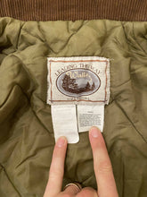 Load image into Gallery viewer, Vintage Walls Advantage Camo Jacket