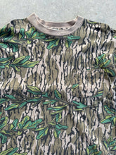 Load image into Gallery viewer, Vintage Mossy Oak Green Leaf T-Shirt (M/L)