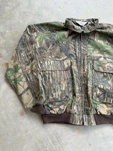 Load image into Gallery viewer, Vintage Realtree Camo Zip Up Jacket (XL)