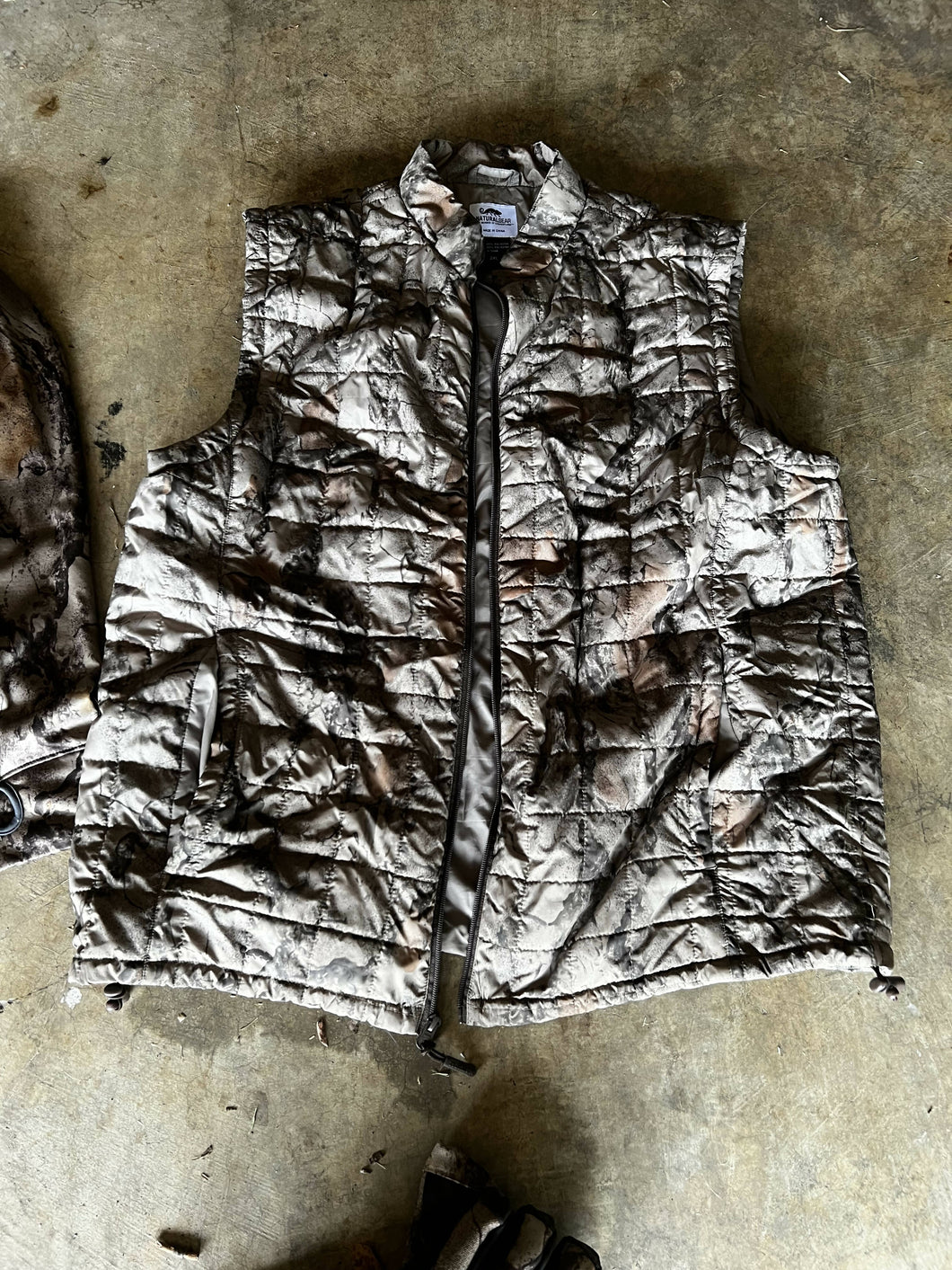 NATURAL INSULATOR VEST