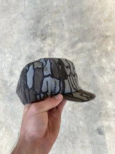 Load image into Gallery viewer, Vintage Trebark Shortbill Snapback