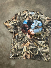 Load image into Gallery viewer, Vintage Labs &amp; Ducks Advantage Max Camo T-Shirt (XL)