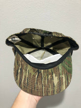 Load image into Gallery viewer, 90s G&amp;W Machine Shop Realtree Camo Snapback